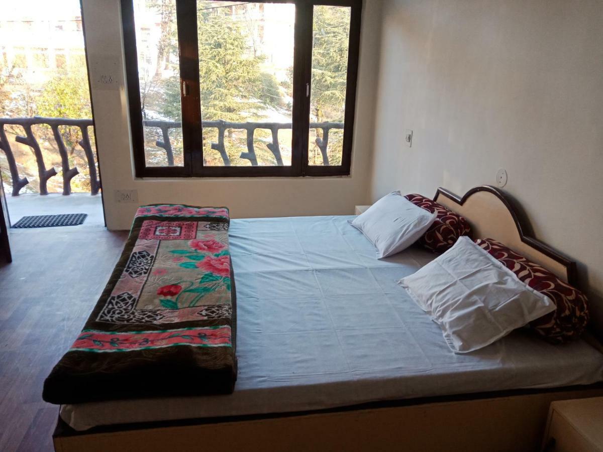 Hotel Pine Spring Dharamshala Luaran gambar